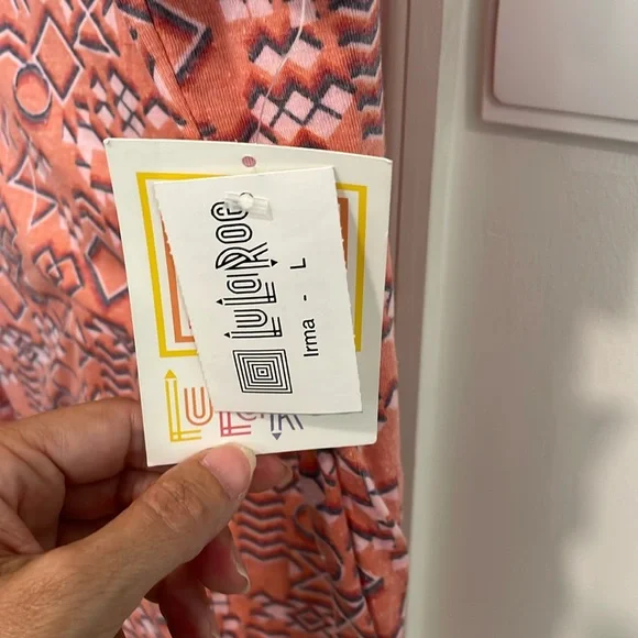 LuLaroe IRMA Shirt - large - Picture 3 of 4